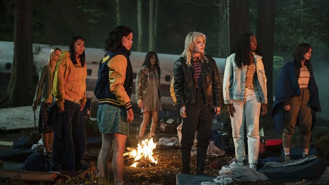 Showtime Draması ‘Yellowjackets’, İkinci Sezon Onayı Aldı  haber görseli