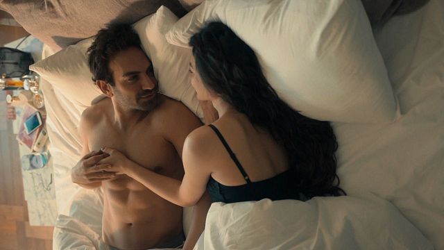 Demet Özdemir ve Buğra Gülsoy'lu "Dünyayla Benim Aramda"dan Yeni Fragman haber görseli