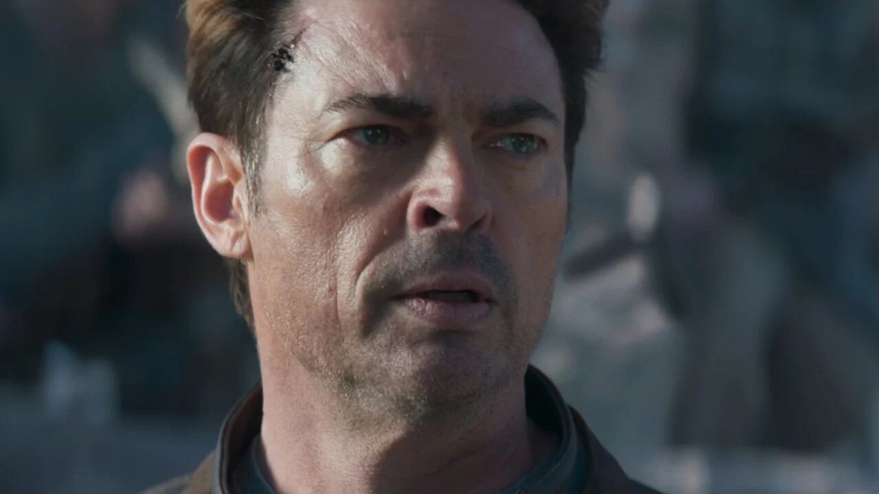 Yeni "Mortal Kombat 2" Fragmanında Johnny Cage Gerçek Gücünü Gösteriyor