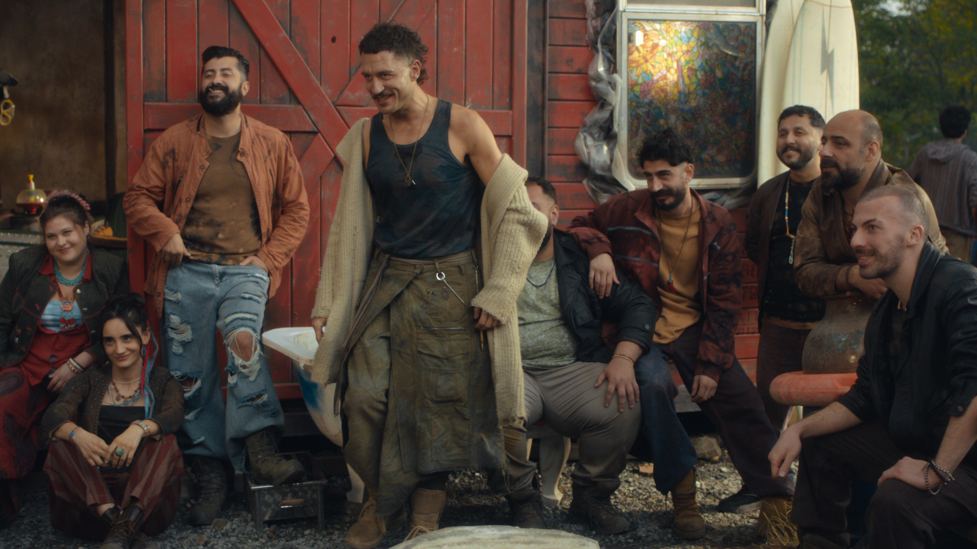 16 Ekim’de Netflix’te: ‘Organize İşler: Karun Hazinesi’nden ilk fragman
