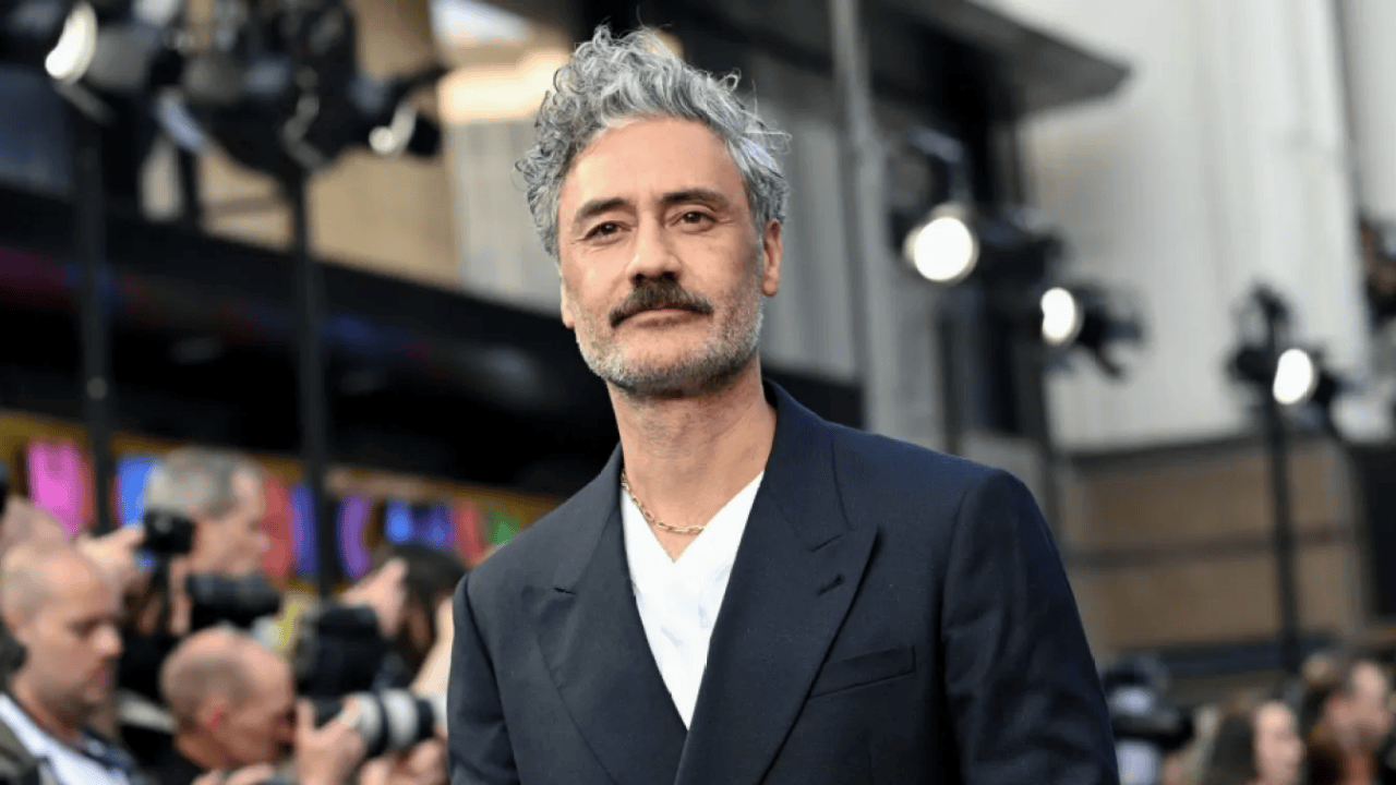 Taika Waititi Mega-City One’a Giriyor: “Judge Dredd” Filmi Çekiliyor