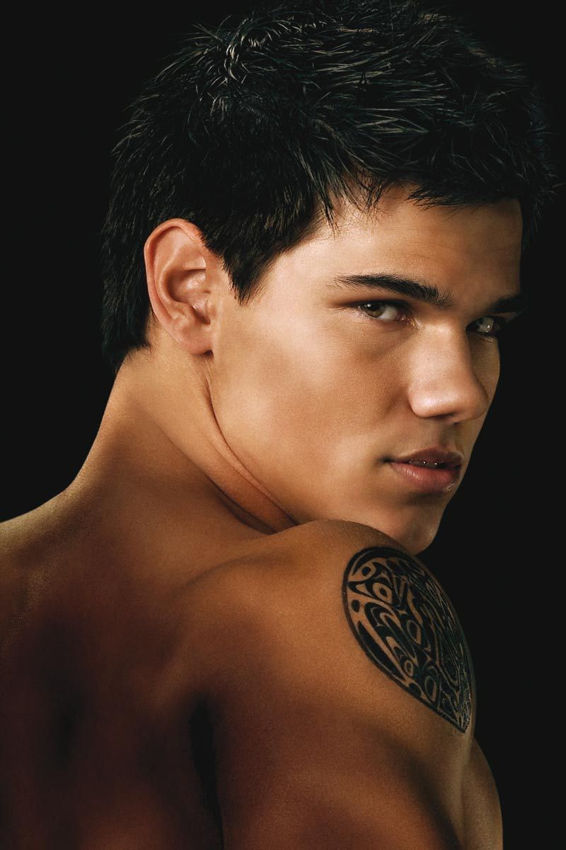 Taylor Lautner resimleri Alacakaranlik Efsanesi Yeni Ay Fotograf
