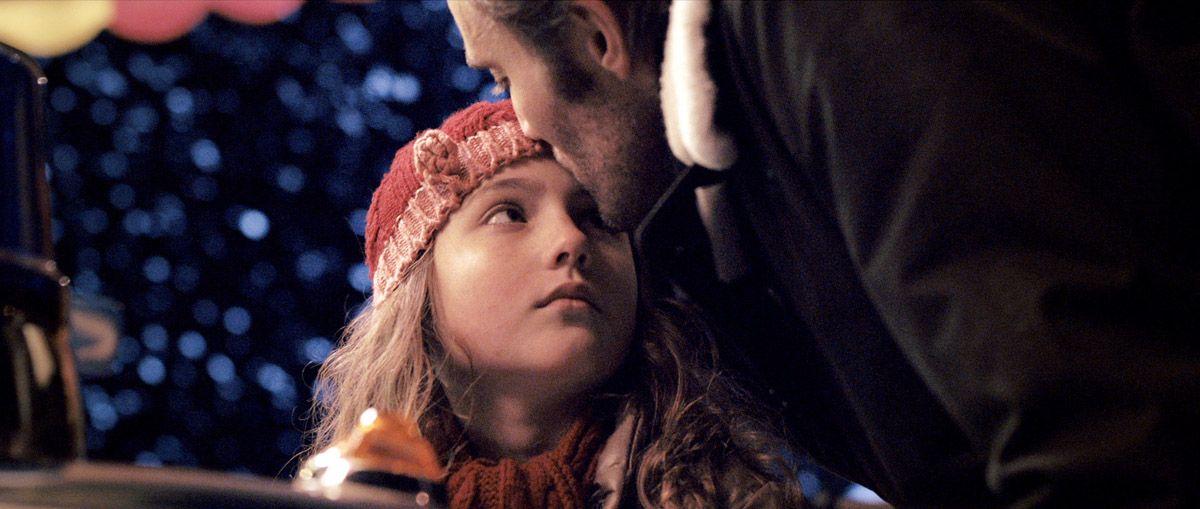 фильм про бездомную девочку. 2015 hd. Childhood tears. Childhood tears. фильмы pleurer des larmes d'enfance.