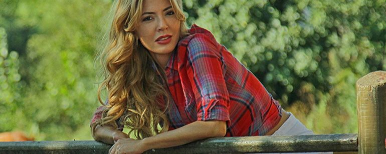Guzel Koylu Nun Nihal I Simge Selcuk Beyazperde Com