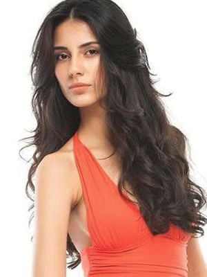 Мерве алмас. Мэрвэ диздар турецкая актриса. Мерве болугур 2022. Мерве сарачоглу. Мерве алмас.