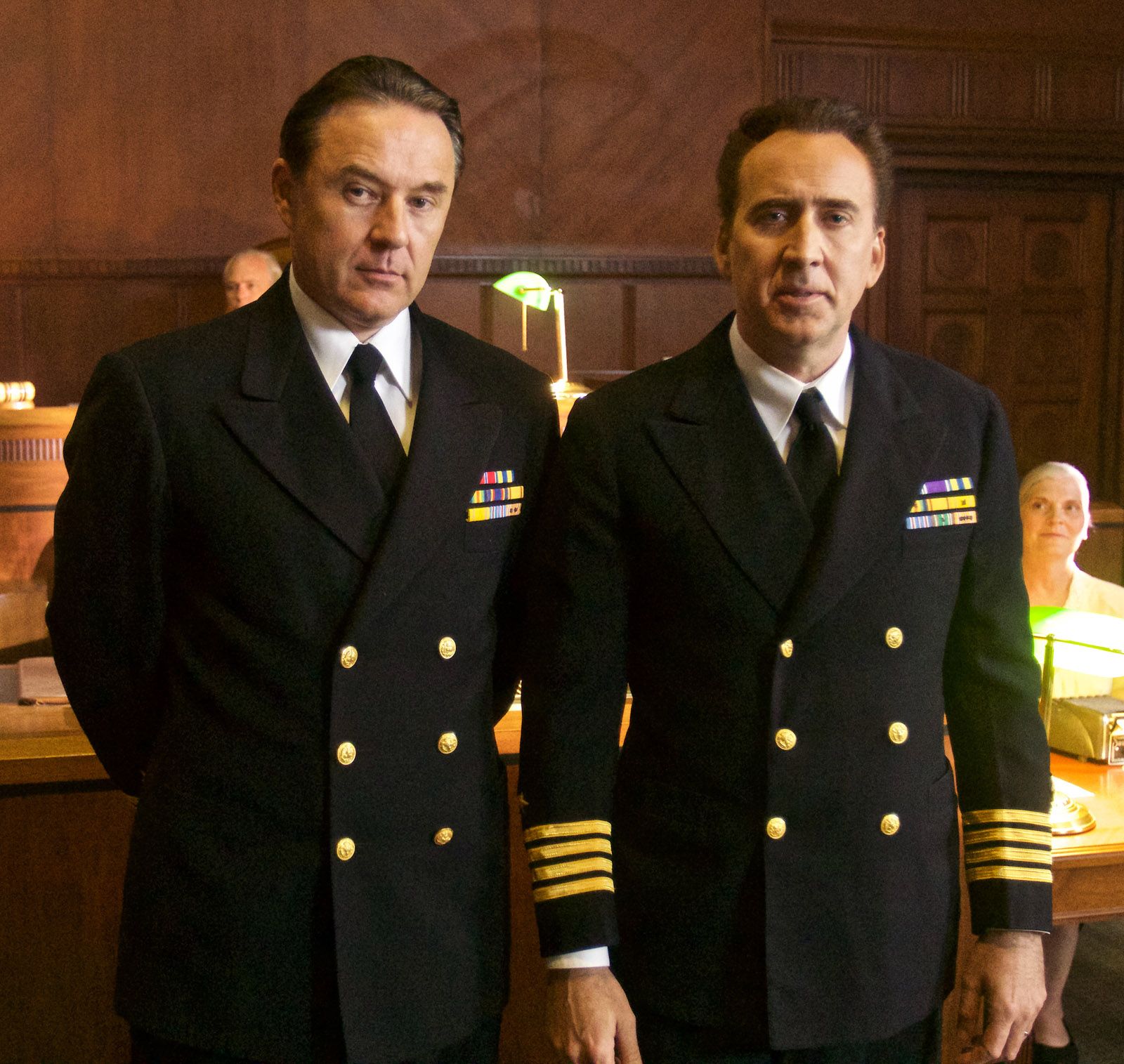 индианаполис николас кейдж. крейсер 2016. Uss indianapolis: men of courage постер. крейсер uss indianapolis: men of courage 2016 постер. николас кейдж капитан корабля.