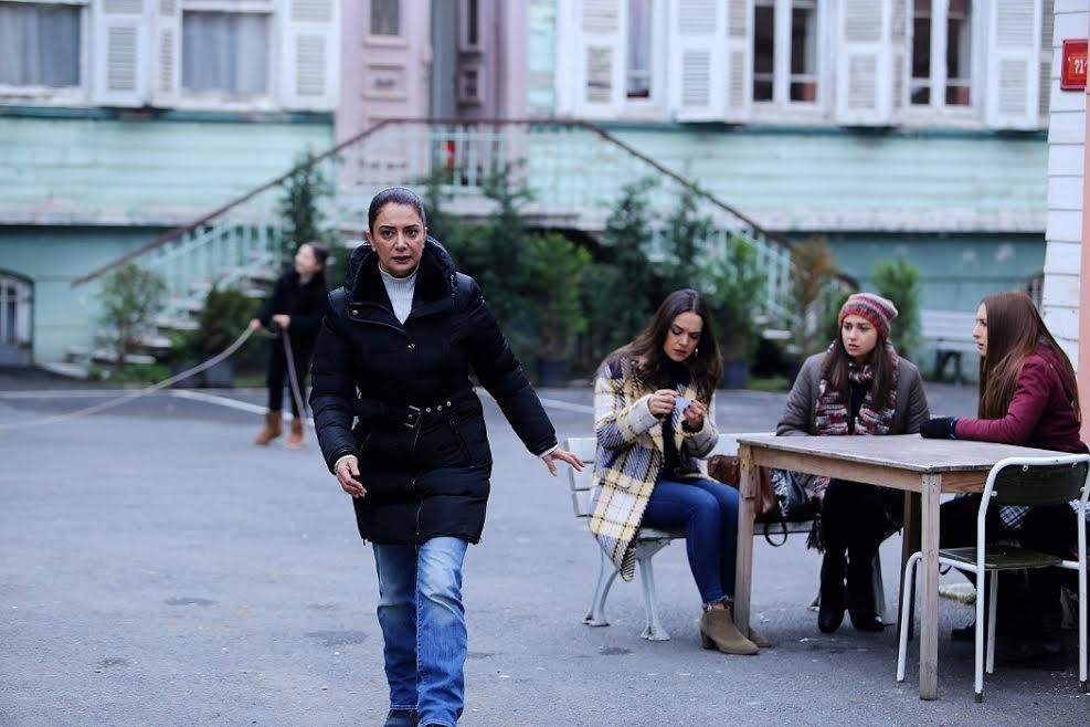 Bmw е34 жмурки. Жмурки нижний новгород. В каком городе снимали большие девочки. В каком городе снимали большие девочки. В каком городе снимали большие девочки.