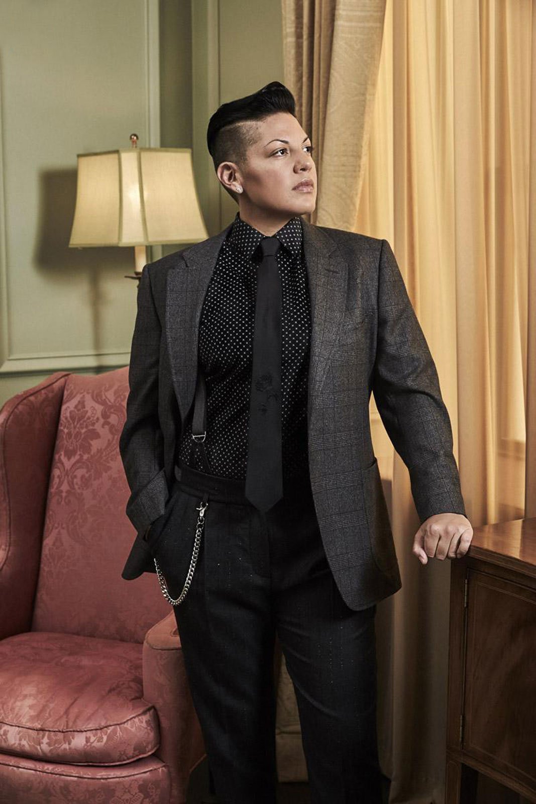 Madam Secretary Fotograf Sara Ramirez isimlerini içeren 91 fotoğraftan