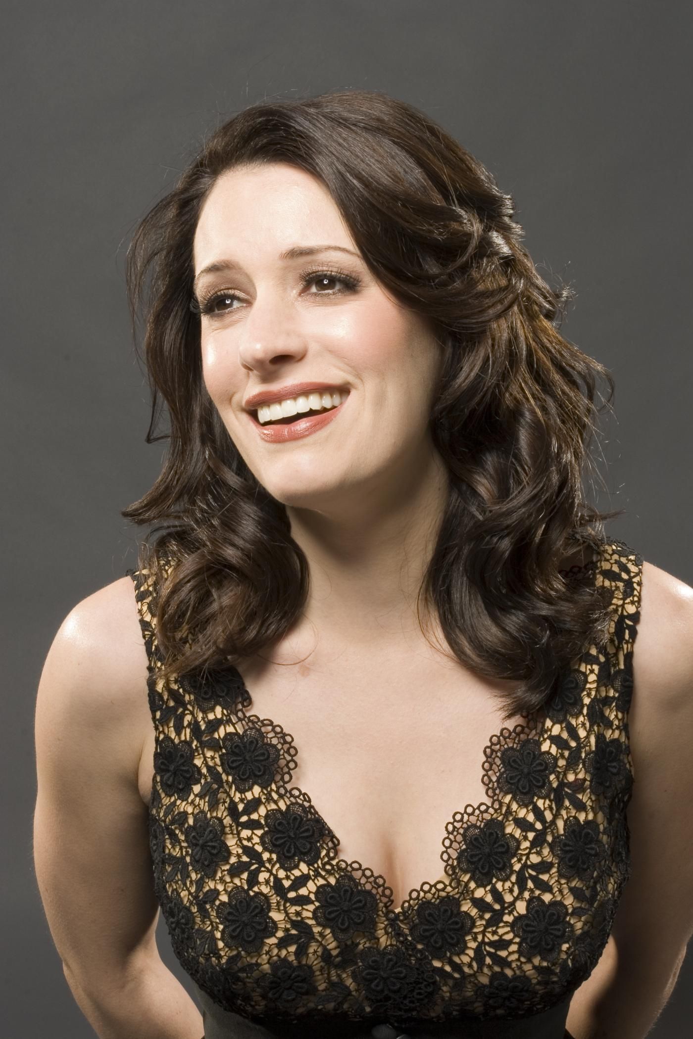Afis Paget Brewster.