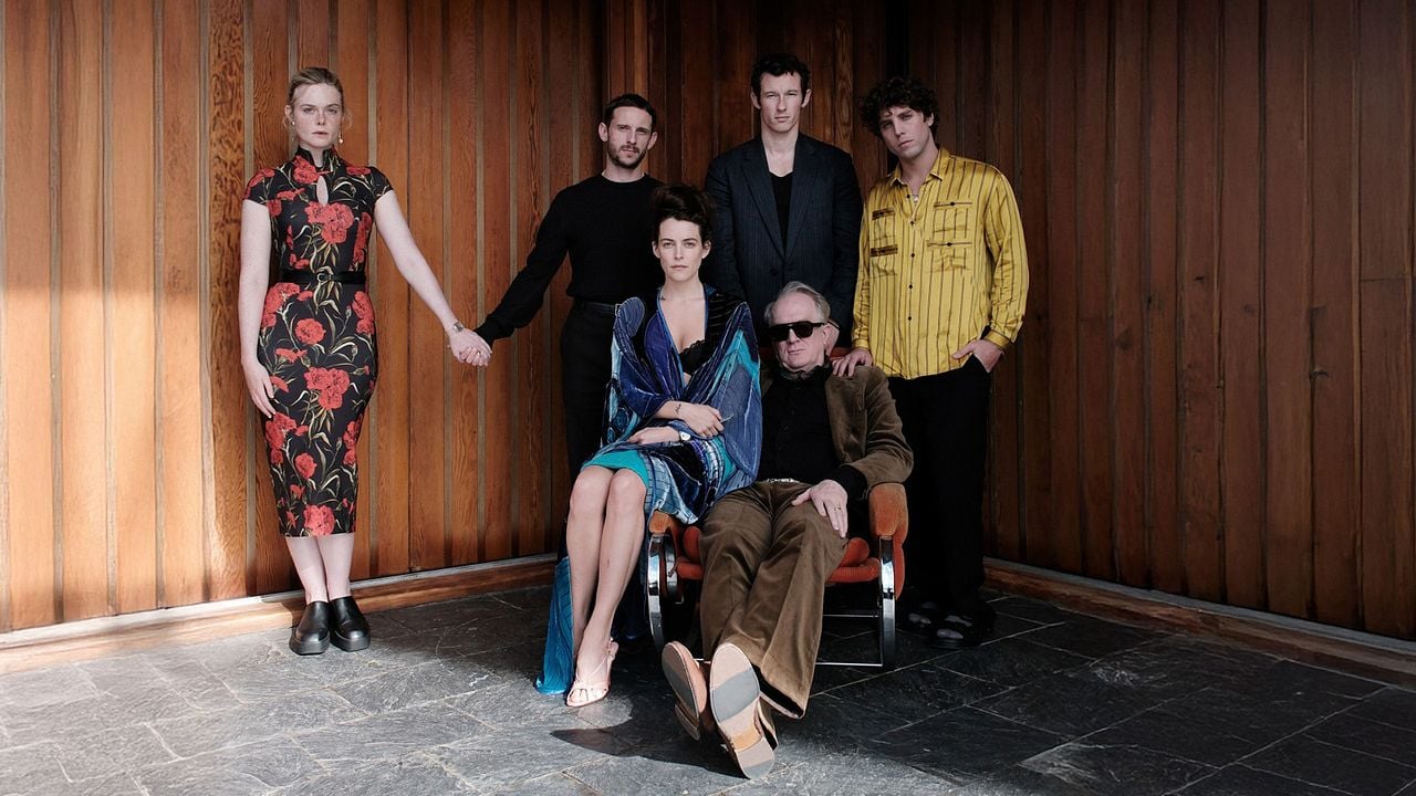 Rosebush Pruning : Fotoğraf Callum Turner, Elle Fanning, Tracy Letts, Lukas Gage, Jamie Bell, Riley Keough