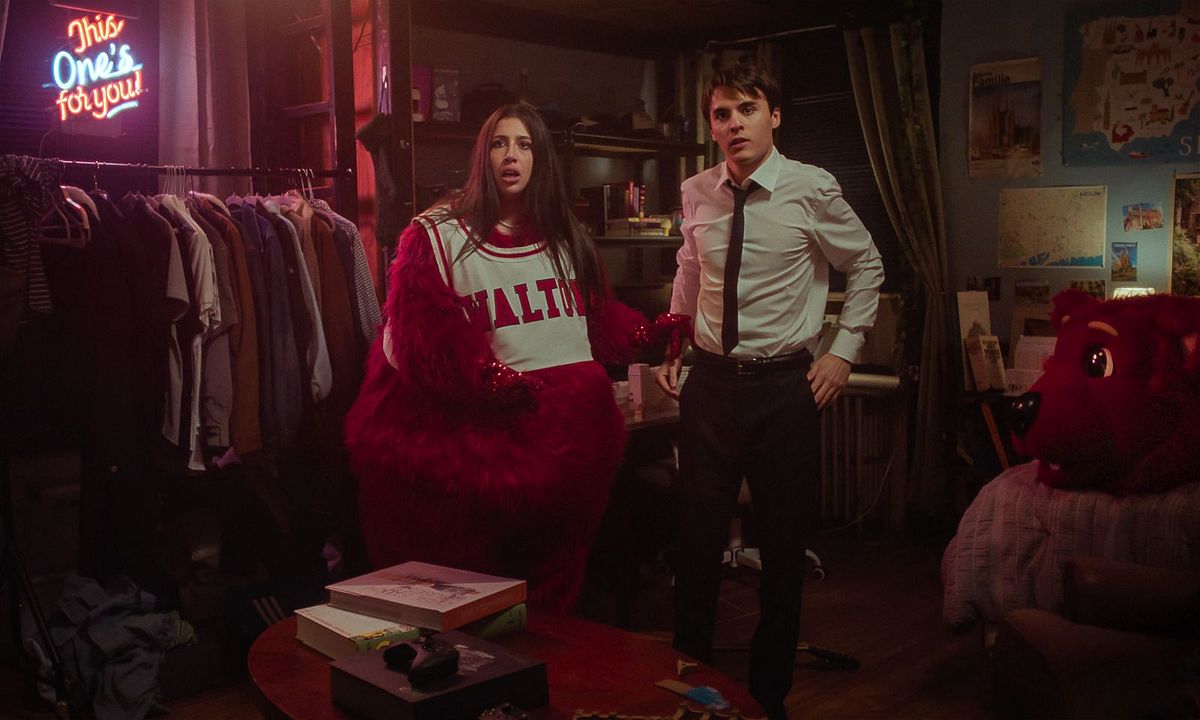 Roommates : Fotoğraf Sadie Sandler, Billy Bryk