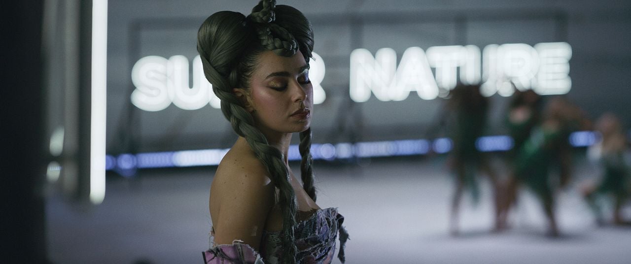 Kehanet : Fotoğraf Charli xcx