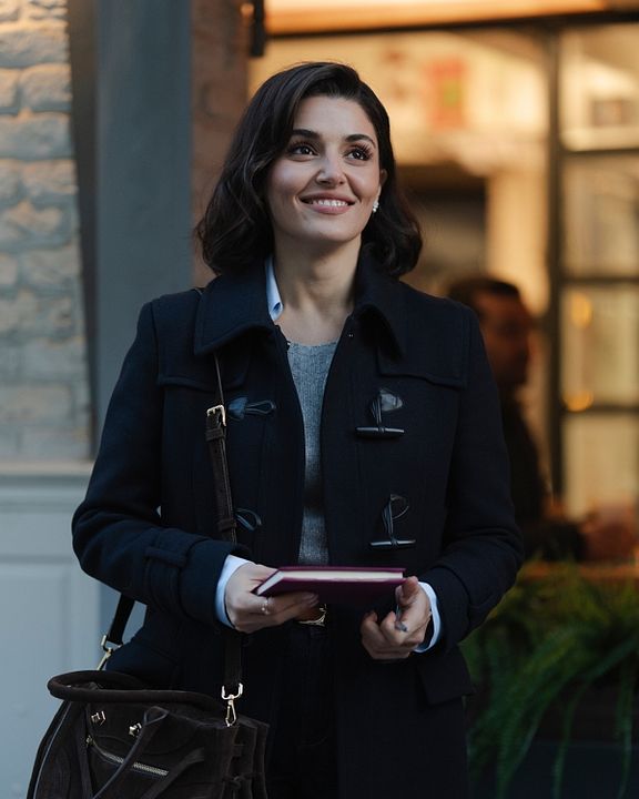 İki Dünya Bir Dilek : Fotoğraf Hande Erçel