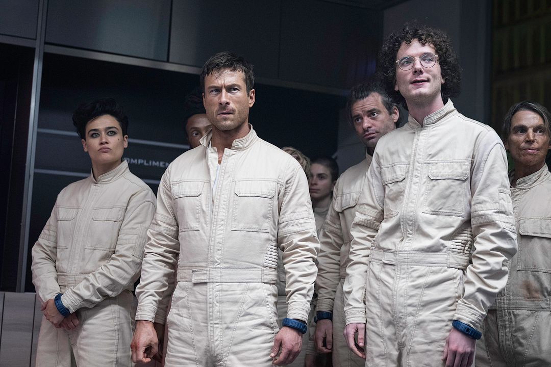 Ölüme Koşan Adam : Fotoğraf Glen Powell, Katy O'Brian, Martin Herlihy