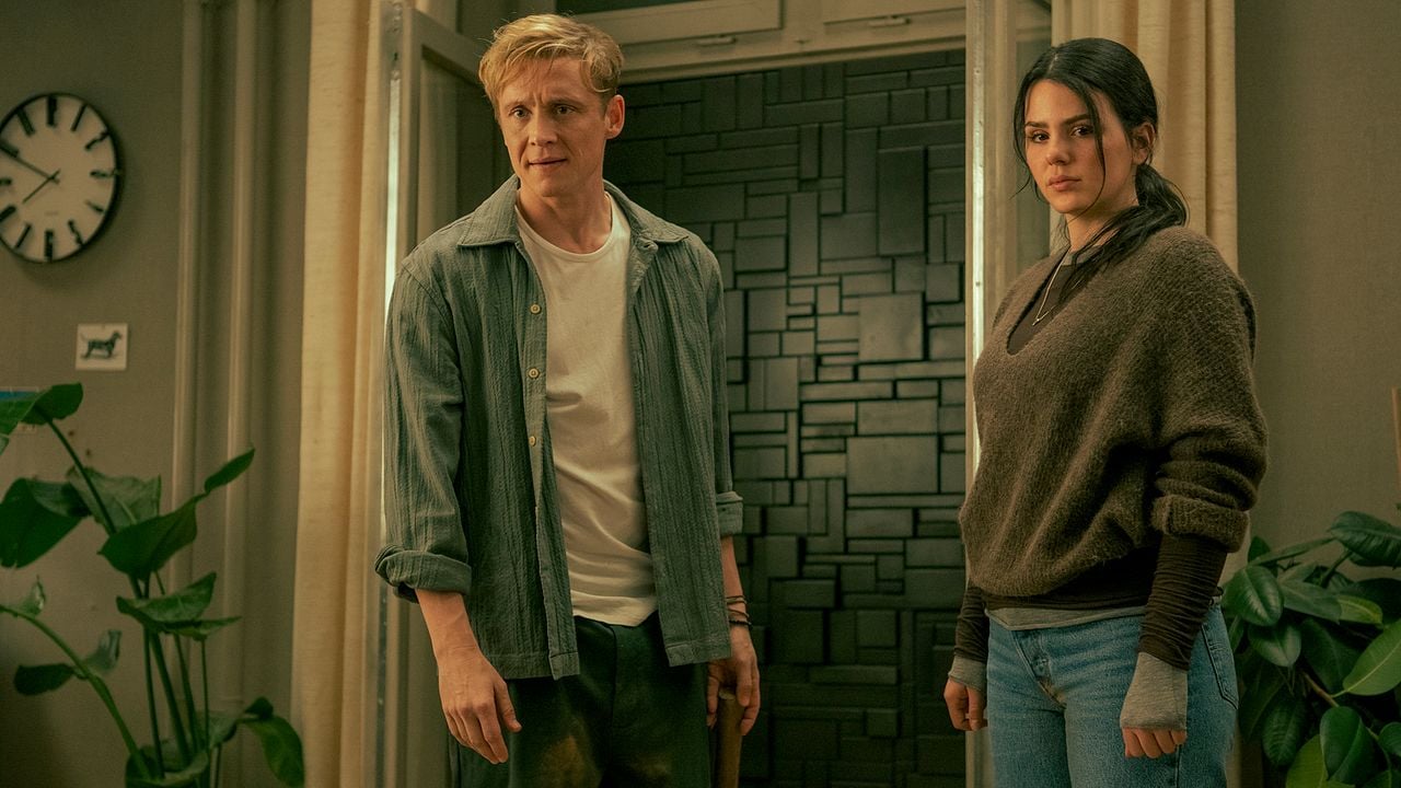 Tuğla : Fotoğraf Matthias Schweighöfer