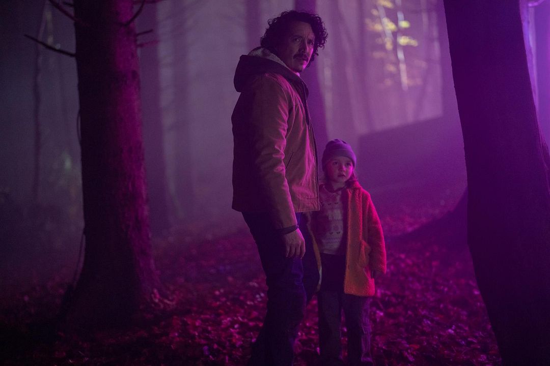 Astronot : Fotoğraf Gabriel Luna, Scarlett Holmes