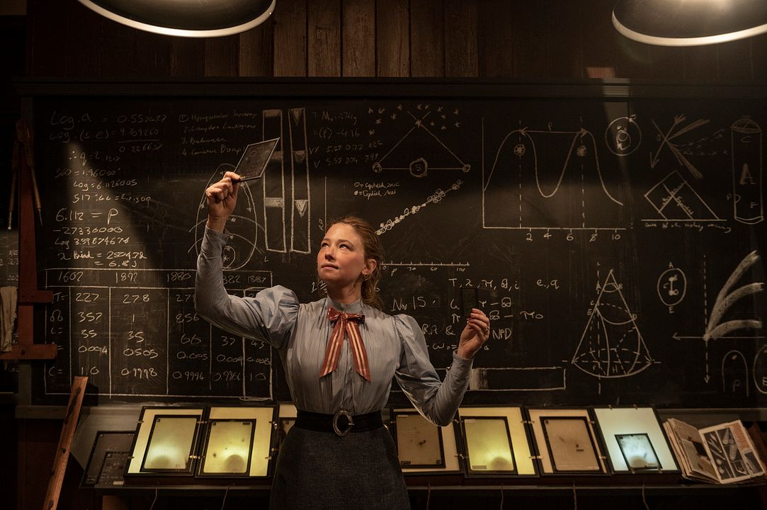 Virginia Woolf'tan Gece ve Gündüz : Fotoğraf Haley Bennett