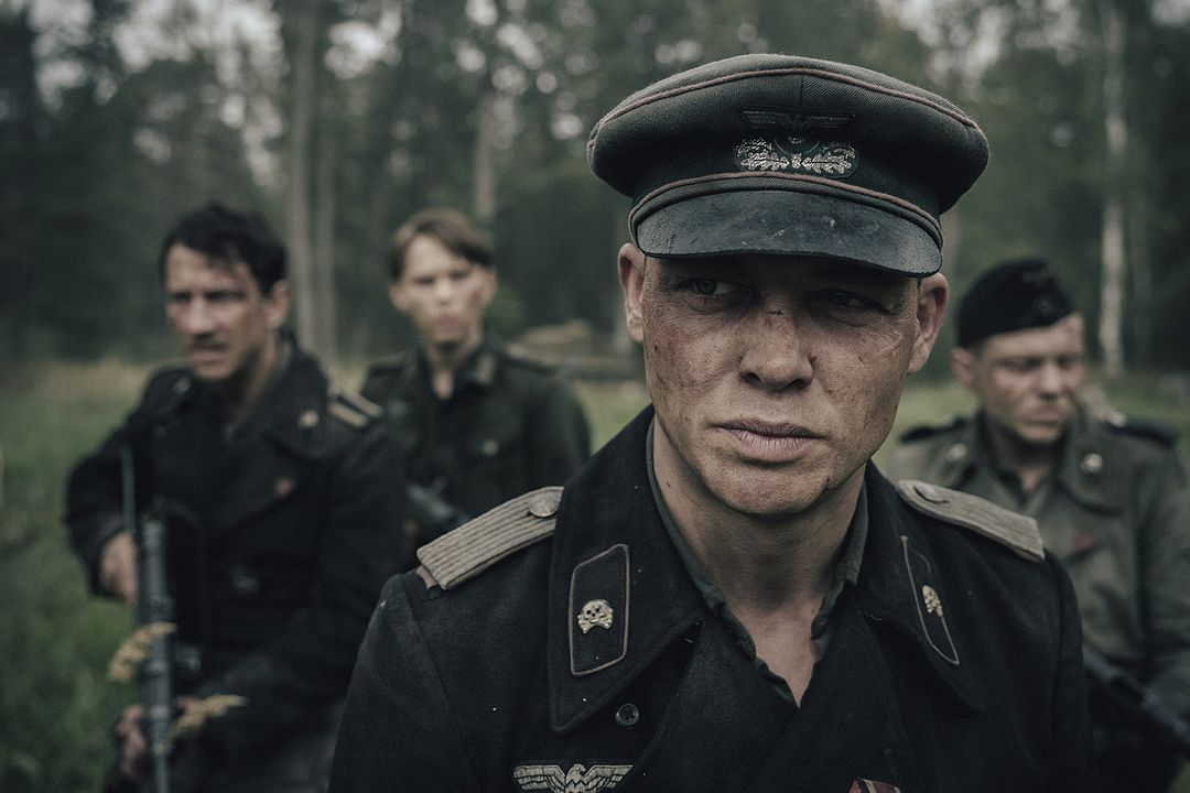 Der Tiger : Fotoğraf Yoran Leicher, Laurence Rupp, Leonard Kunz, Sebastian Urzendowsky