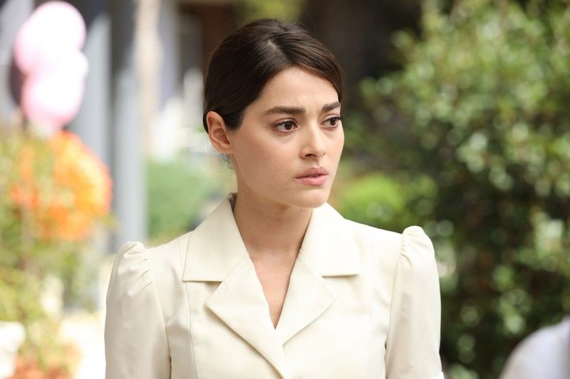 Aynadaki Yabancı : Fotoğraf