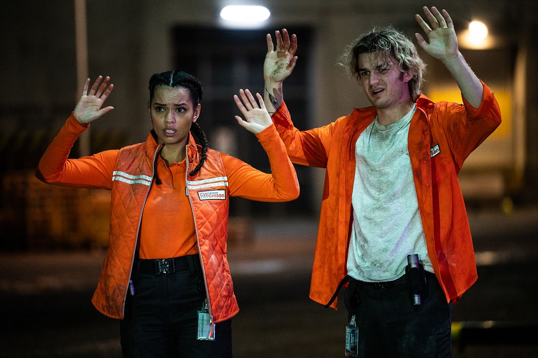 Dikkat: Kıyamet! : Fotoğraf Joe Keery, Georgina Campbell