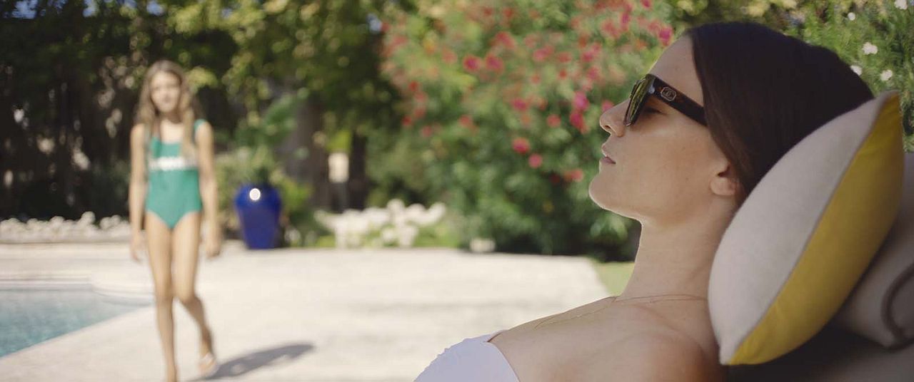 Leziz : Fotoğraf Naila Schuberth, Valerie Pachner