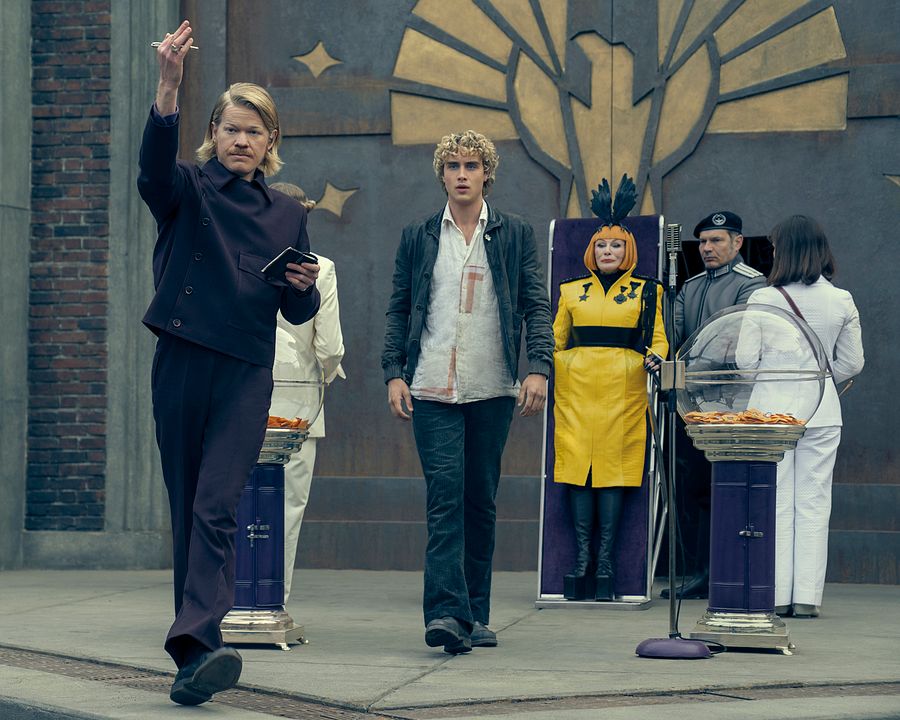 Açlık Oyunları: Hasatta Gündoğumu : Fotoğraf Joseph Zada, Glenn Close, Jesse Plemons