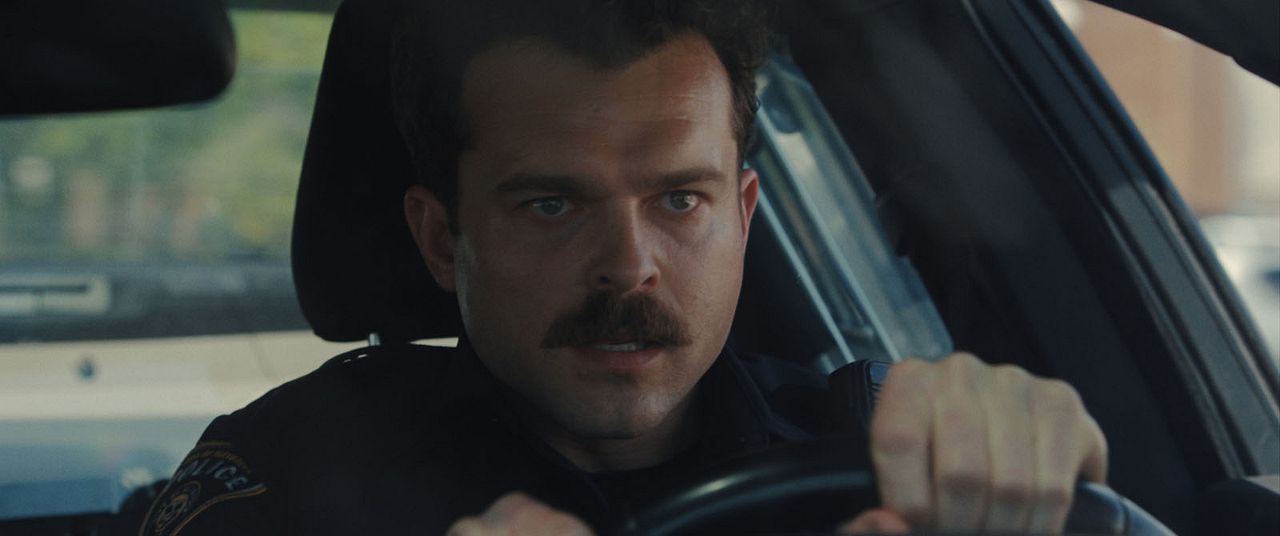 Silahlar : Fotoğraf Alden Ehrenreich