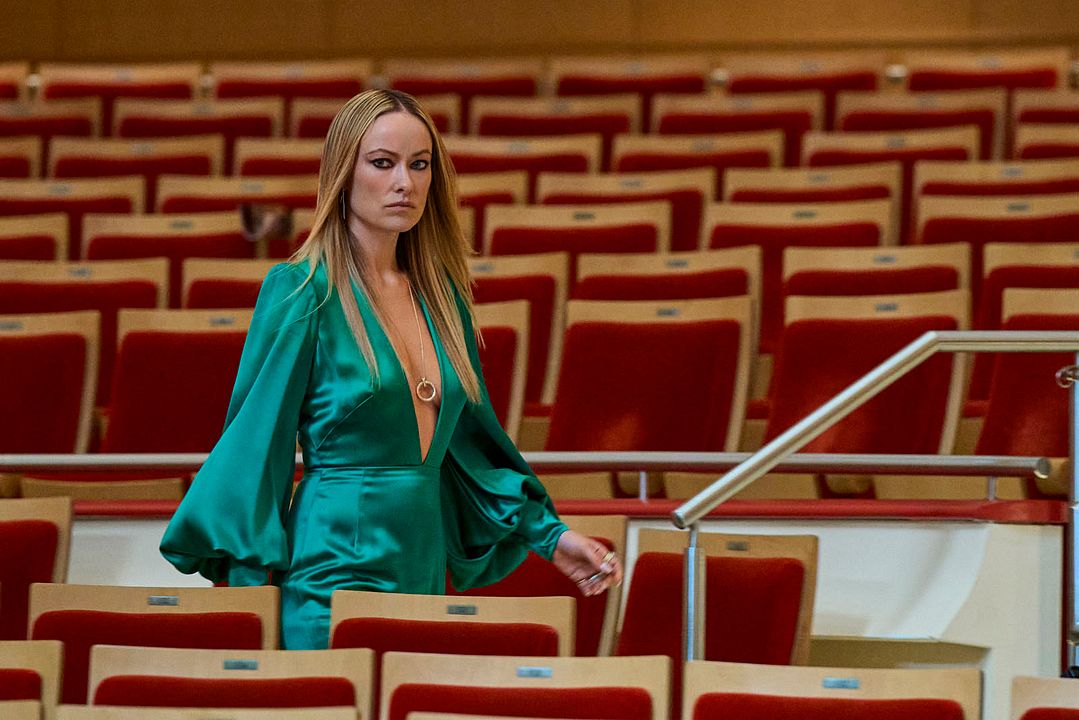 Behemoth! : Fotoğraf Olivia Wilde
