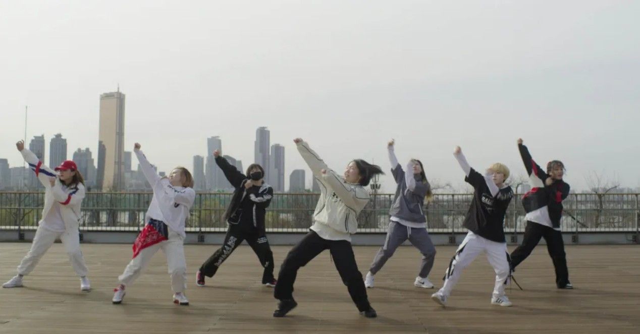 BTS Army: Forever We Are Young : Fotoğraf