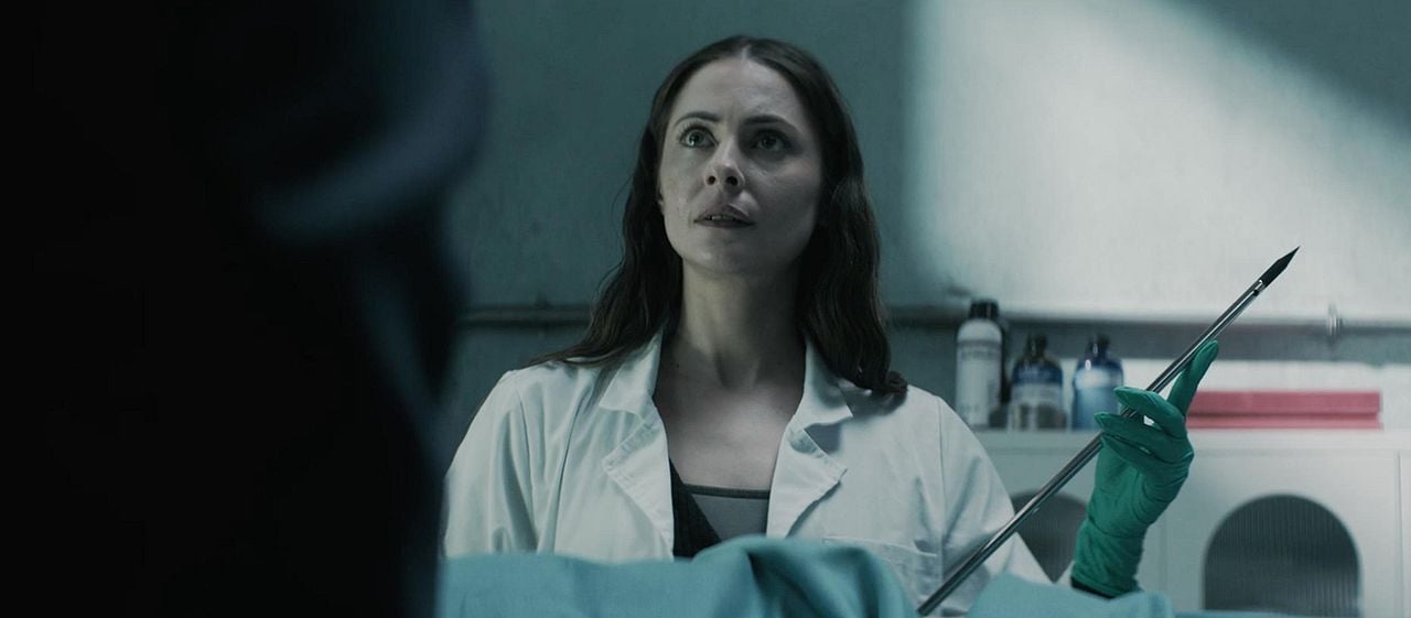 Otopsi : Fotoğraf Willa Holland