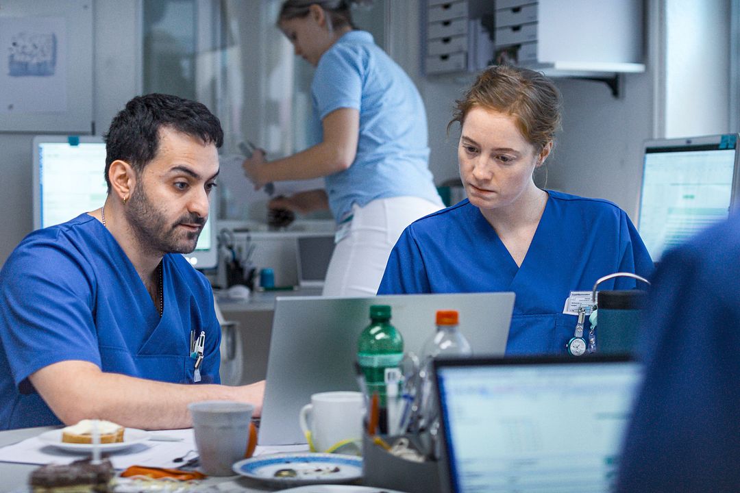 Gece Vardiyası : Fotoğraf Alireza Bayram, Leonie Benesch