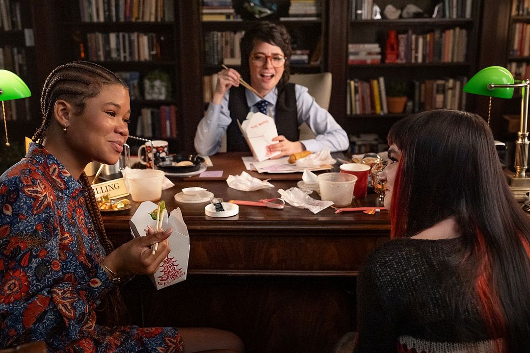 Oda Arkadaşları : Fotoğraf Sarah Sherman, Ivy Wolk, Storm Reid