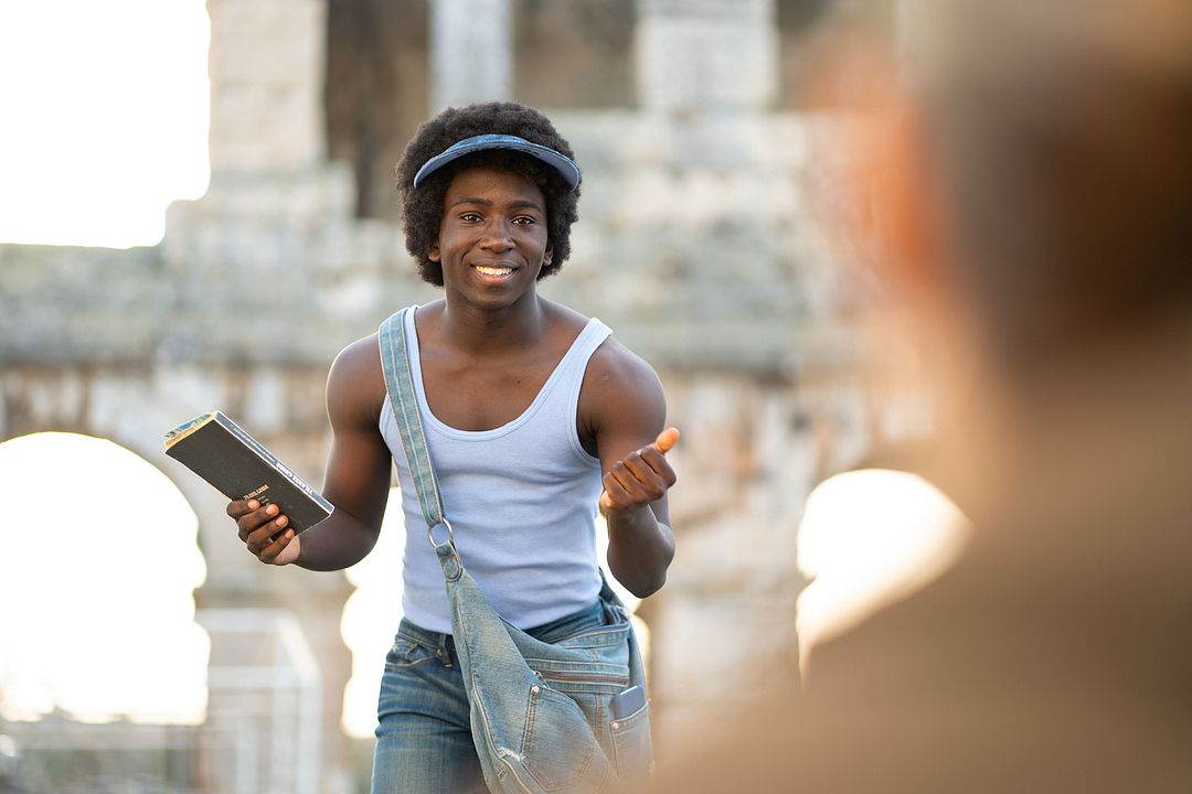 Momo : Fotoğraf Araloyin Oshunremi