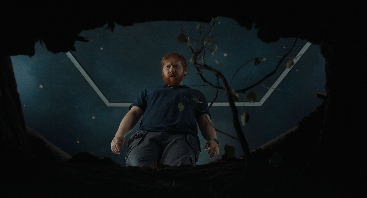 Karanlıktan Gelen : Fotoğraf Rupert Grint