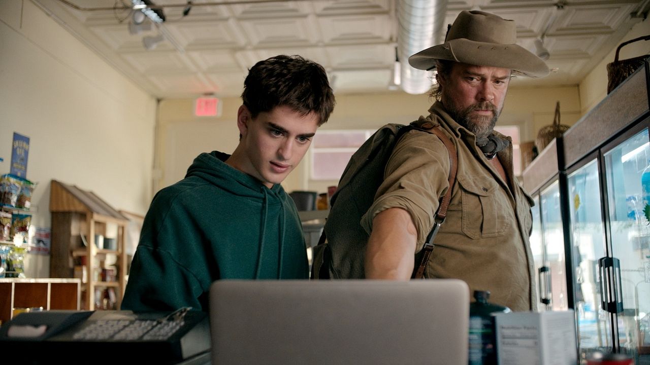 Off The Grid : Fotoğraf Josh Duhamel