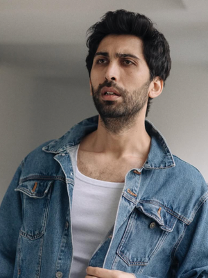 Afiş Özgür Meriç