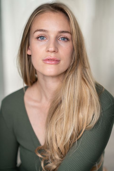 Afiş Leona Clarke