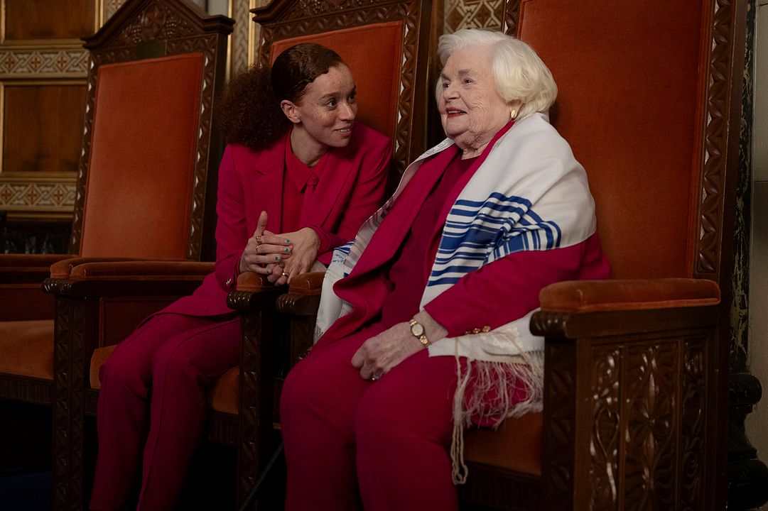 Müthiş Eleanor : Fotoğraf June Squibb, Erin Kellyman