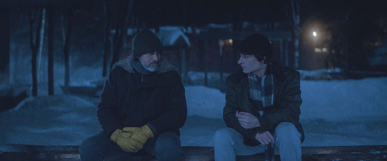 Siyah Telefon 2 : Fotoğraf Demian Bichir, Mason Thames