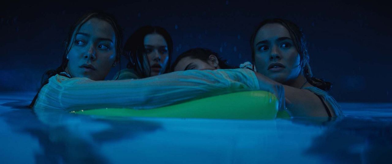 Primat : Fotoğraf Gia Hunter, Jess Alexander, Johnny Sequoyah, Victoria Wyant