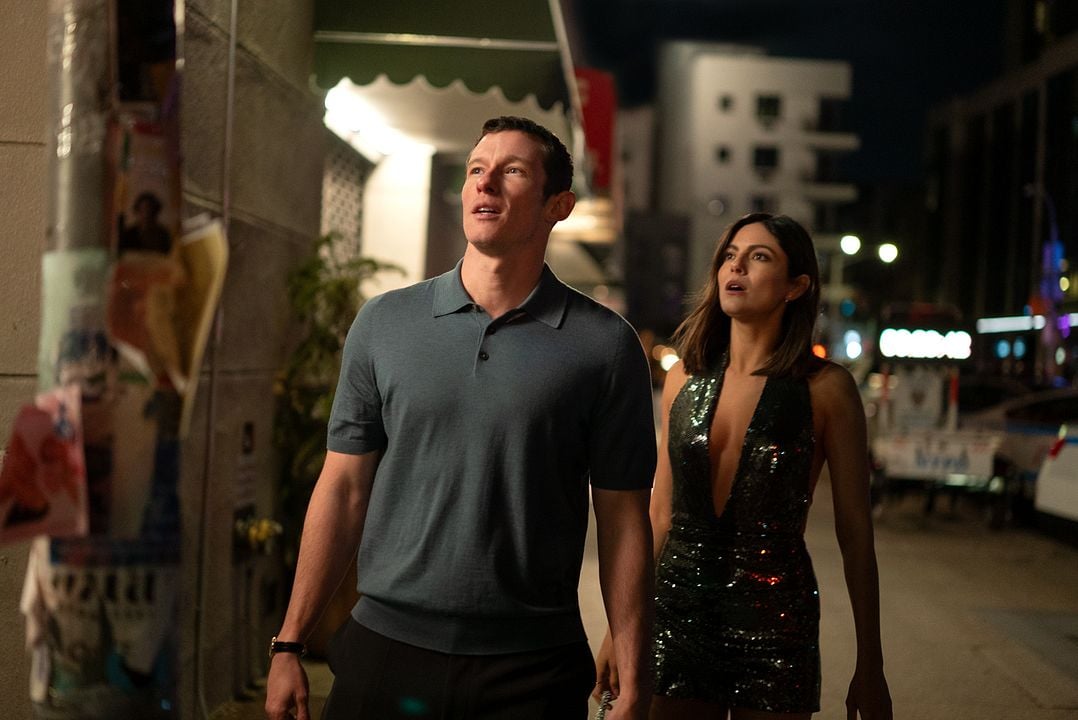  Sadece Bir Gece : Fotoğraf Callum Turner, Monica Barbaro