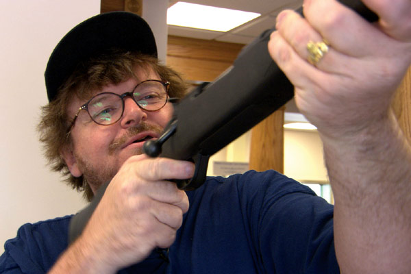 Benim Cici Silahım : Fotoğraf Michael Moore