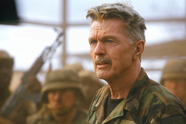 Güneşin Gözyaşları : Fotoğraf Tom Skerritt