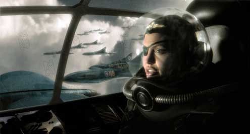 Sky Captain ve Yarının Dünyası : Fotoğraf Angelina Jolie, Kerry Conran