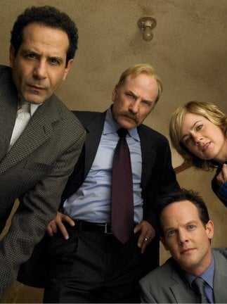 Fotoğraf Jason Gray-Stanford, Tony Shalhoub, Traylor Howard, Ted Levine