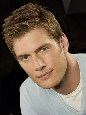 Afiş Ryan McPartlin