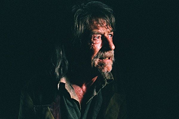 The Proposition : Fotoğraf John Hurt