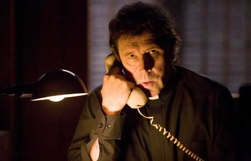 Hasat Zamanı : Fotoğraf Stephen Hopkins, Stephen Rea