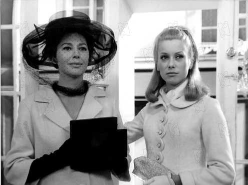 Cherbourg Şemsiyeleri : Fotoğraf Jacques Demy, Anne Vernon, Catherine Deneuve