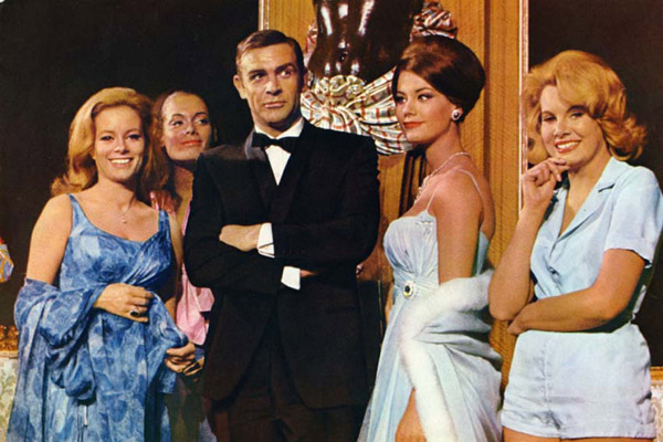 Thunderball : Fotoğraf Sean Connery, Martine Beswick, Molly Peters, Terence Young, Claudine Auger, Luciana Paluzzi